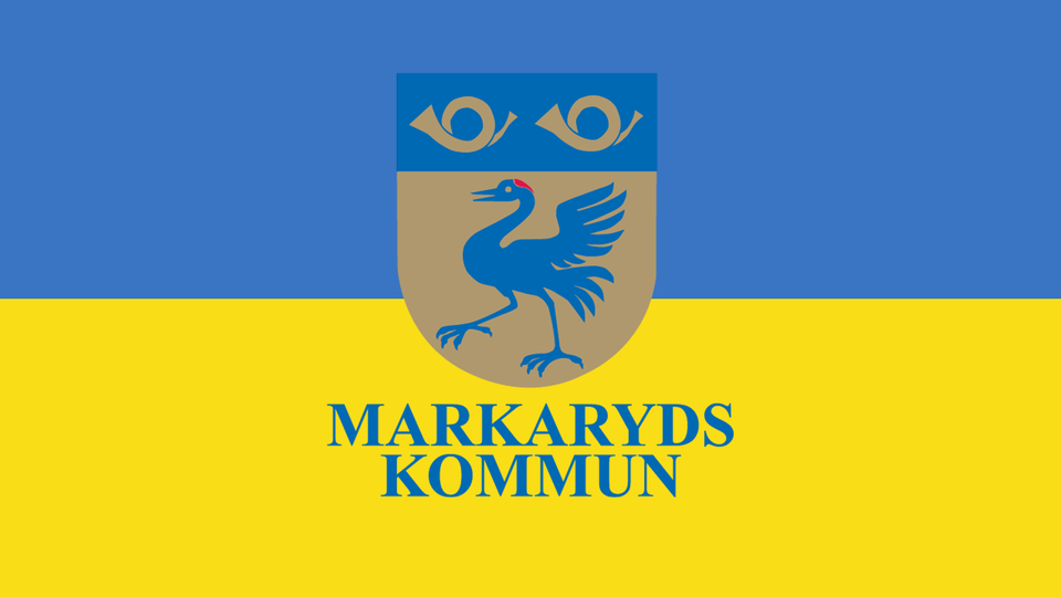 Markaryds kommunvapen tillsammans med Ukrainas flagga.